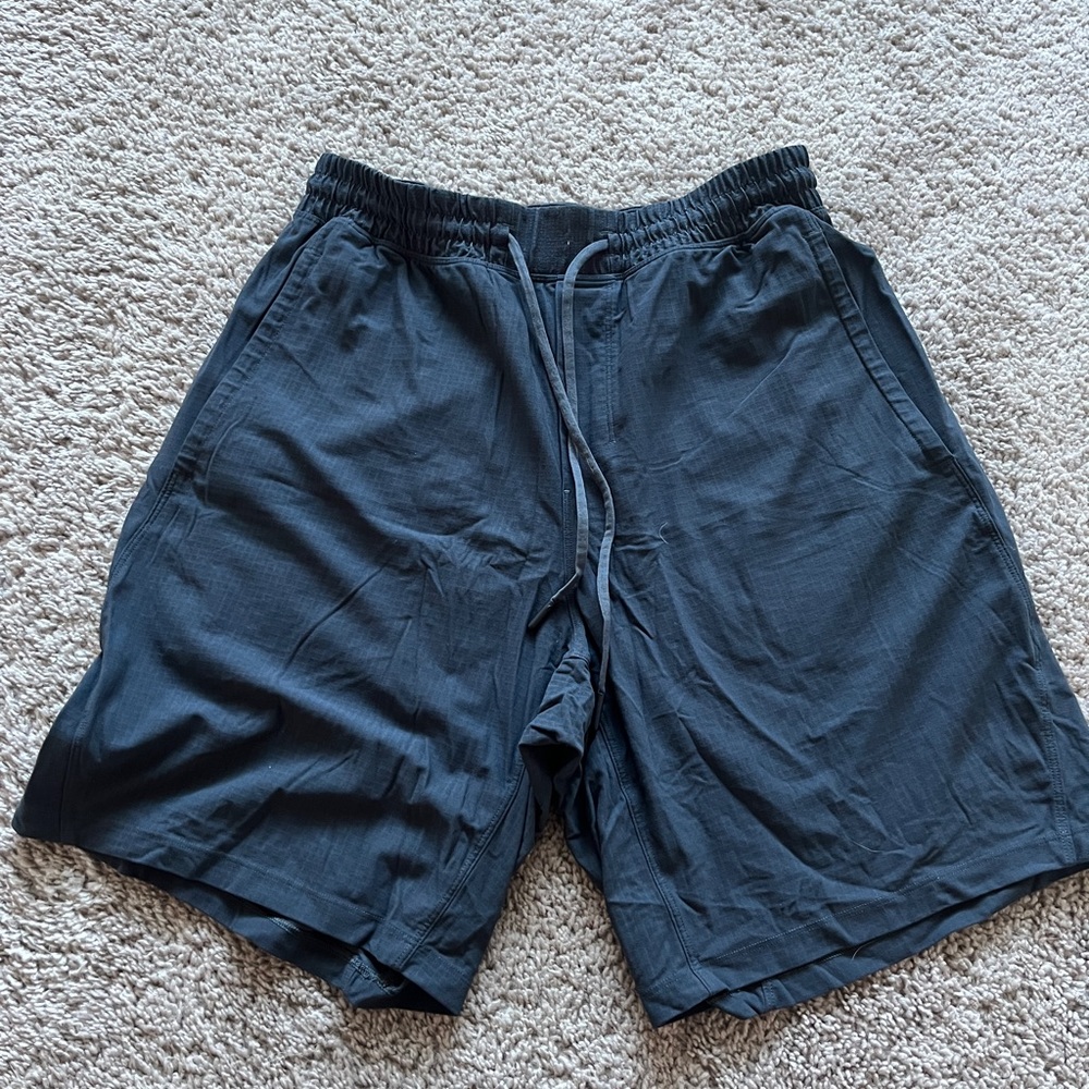 Lululemon Short inseam 9 in